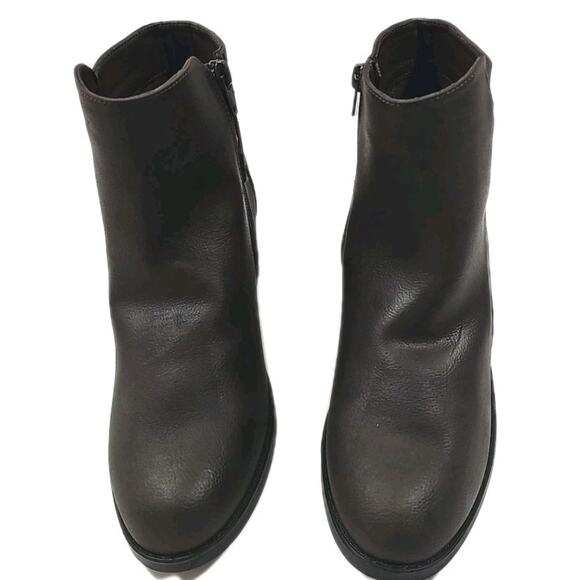 Easy Street ~Woman Size 9.5M~ Brown Matte Murphy Ankle Boots NWOB. - Picture 9 of 16